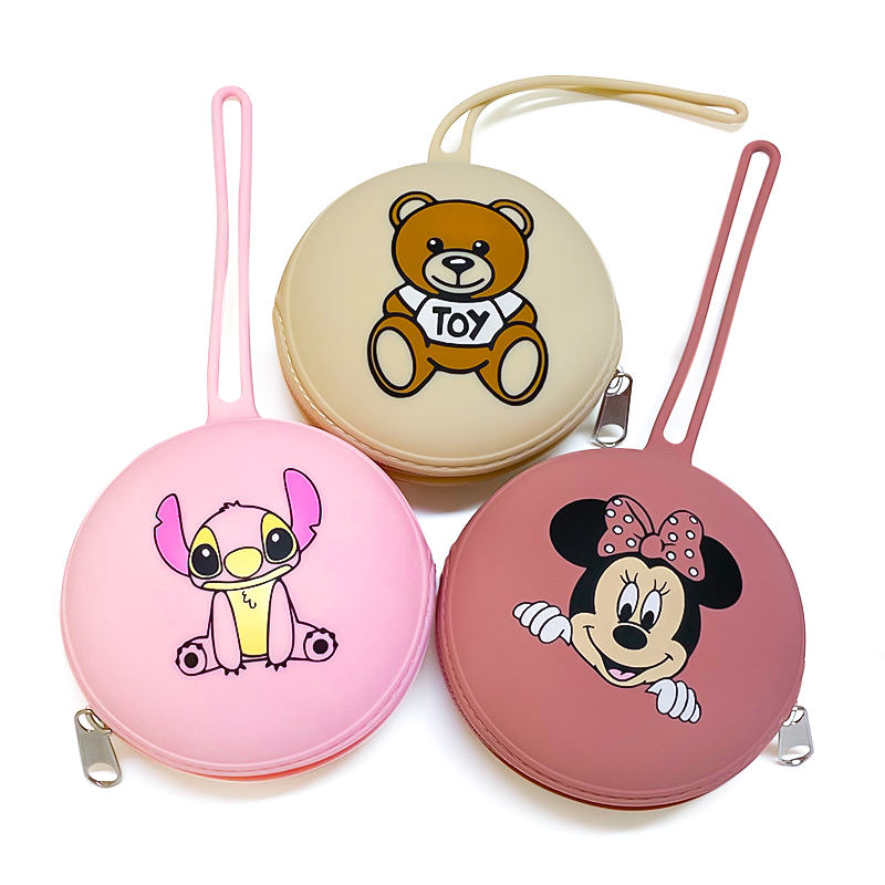 حافظة مصاصة محمولة من السيليكو - مراجعة Pacifier Sterilizer Case وسعره