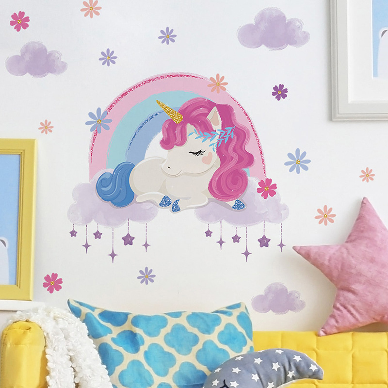 ملصقات حائط مضيئة برسوم كرتوني - مراجعة Baby Unicorn Nursery وسعره