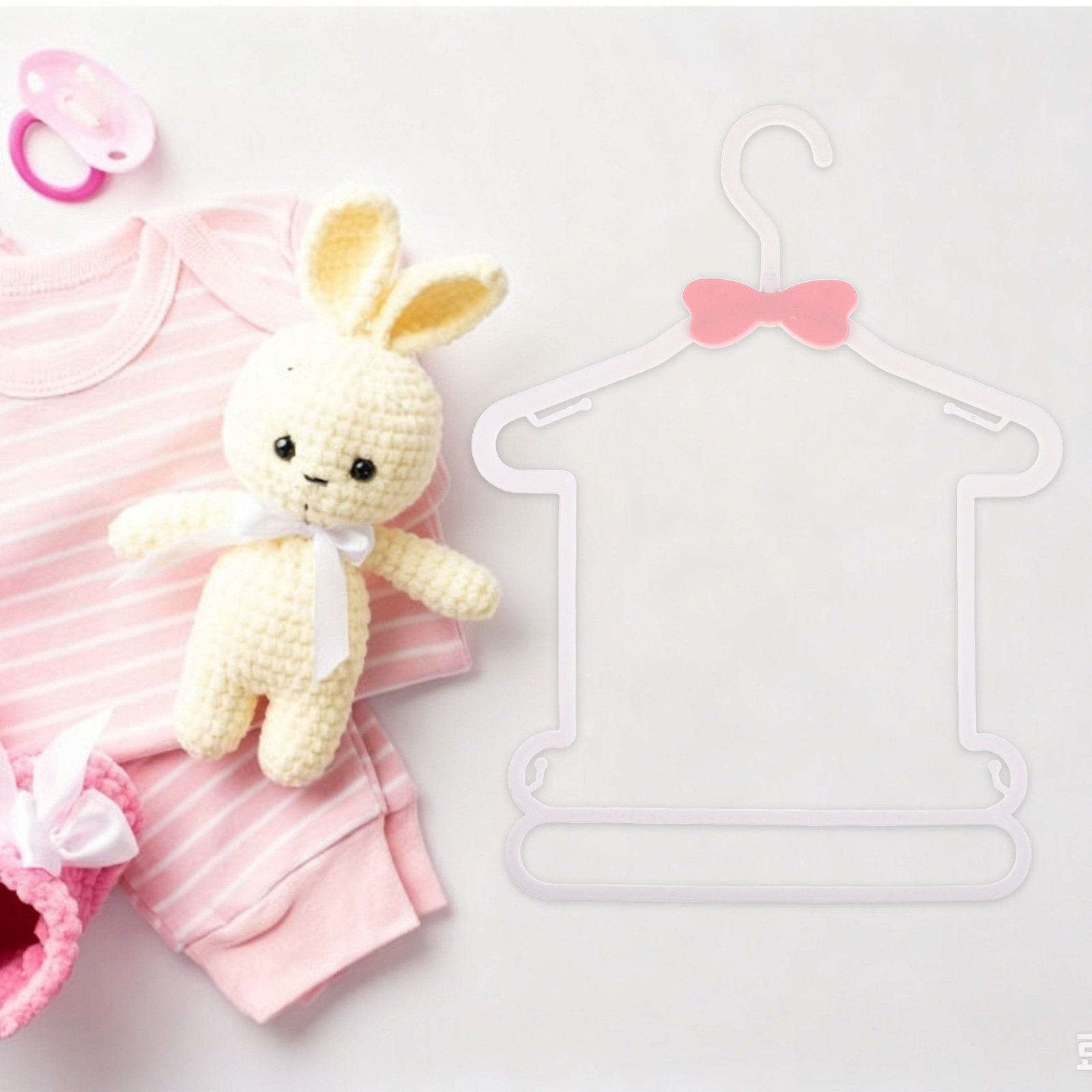 8 قطع من علاقات الملابس للأطفا - مراجعة Baby Nursery Outfits وسعره